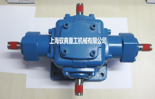 T系列螺旋錐齒輪轉向箱T4-1:1-1-1-LR十字換向器實物照片