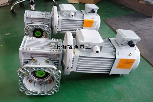 蝸輪蝸桿減速機加什么油